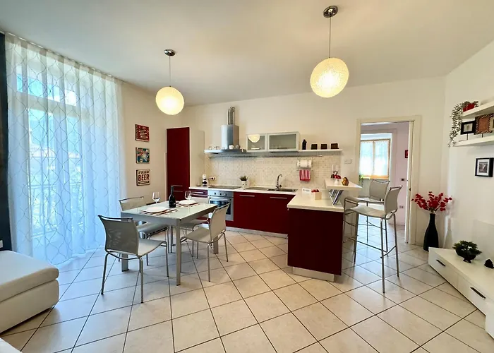 Das Rote Haus Riva del Garda